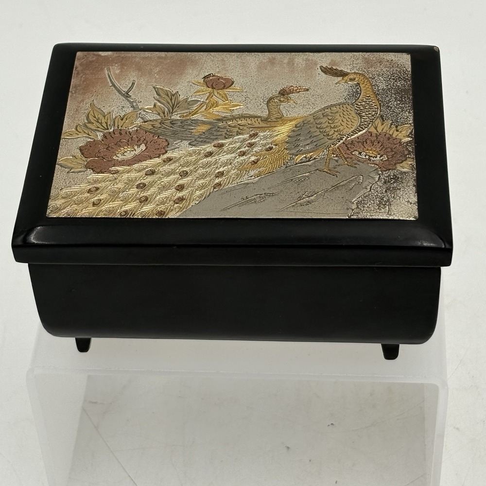 VTG Chokin Art Collection Japan Music Box Black Lacquer Gold Peacock‎ Design 5"